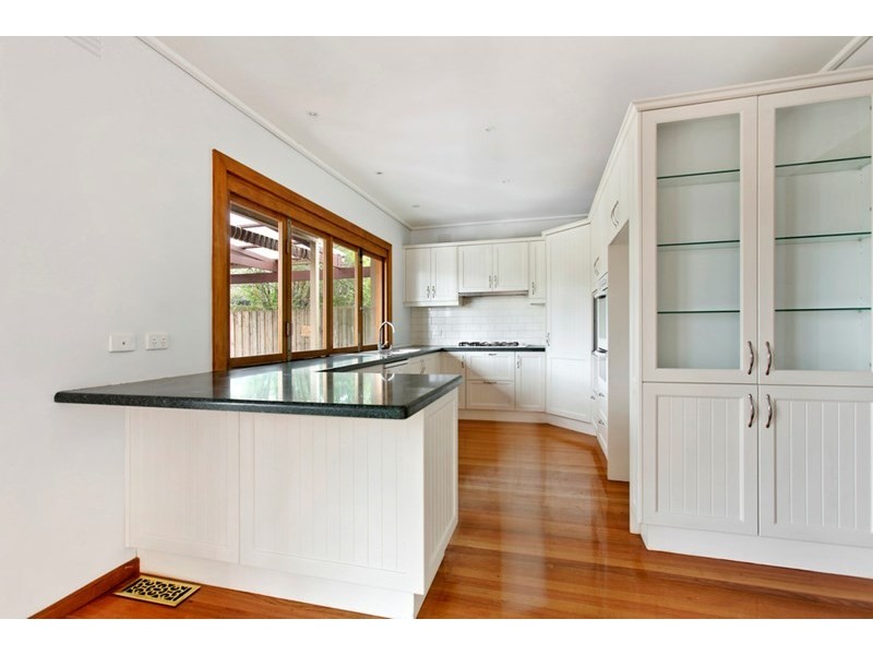 10 Kubis Crescent, Dingley Village VIC 3172