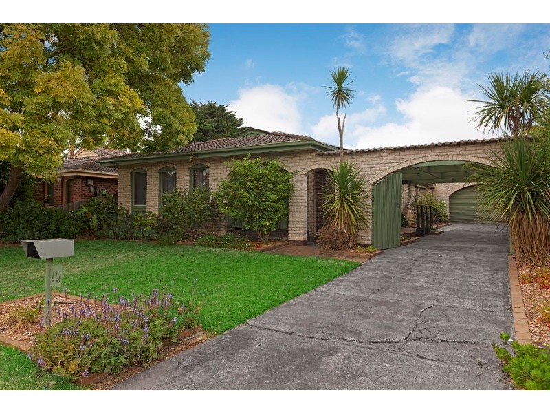 10 Hillingdon Court, Dingley Village VIC 3172