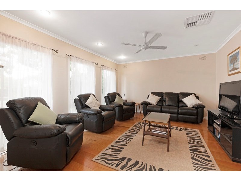 10 Hillingdon Court, Dingley Village VIC 3172