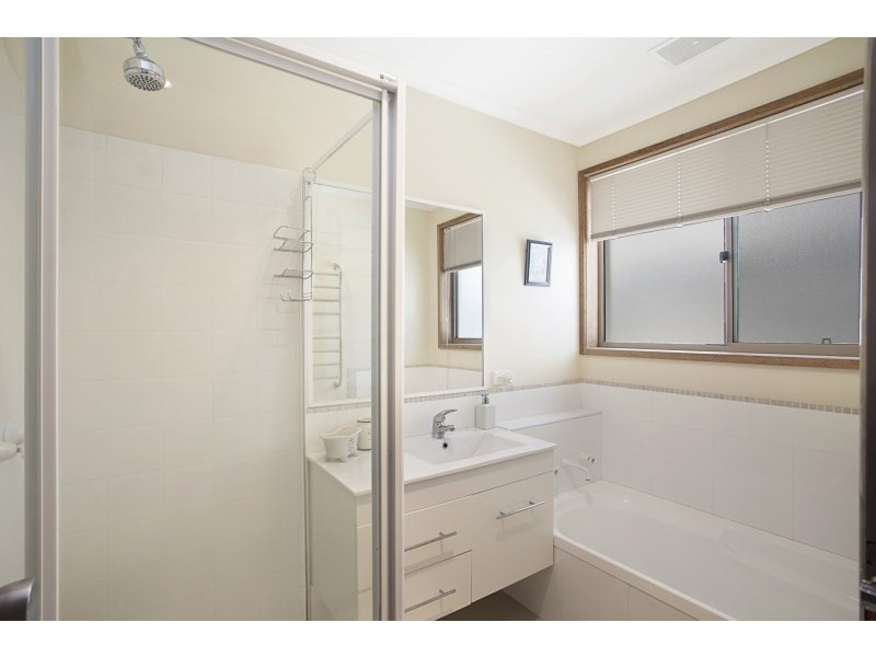 11 Sharrock Drive, Dingley Village VIC 3172