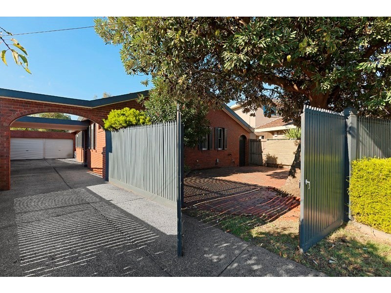 13 Hillingdon Court, Dingley Village VIC 3172