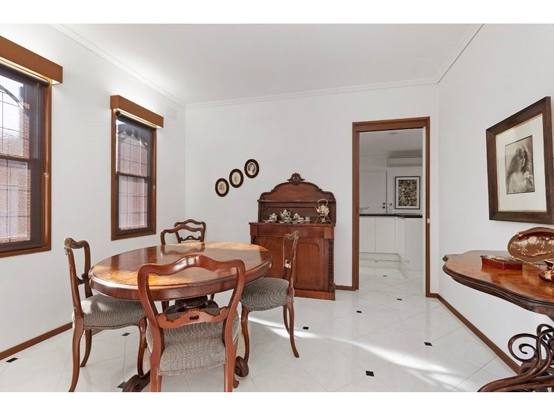 13 Hillingdon Court, Dingley Village VIC 3172