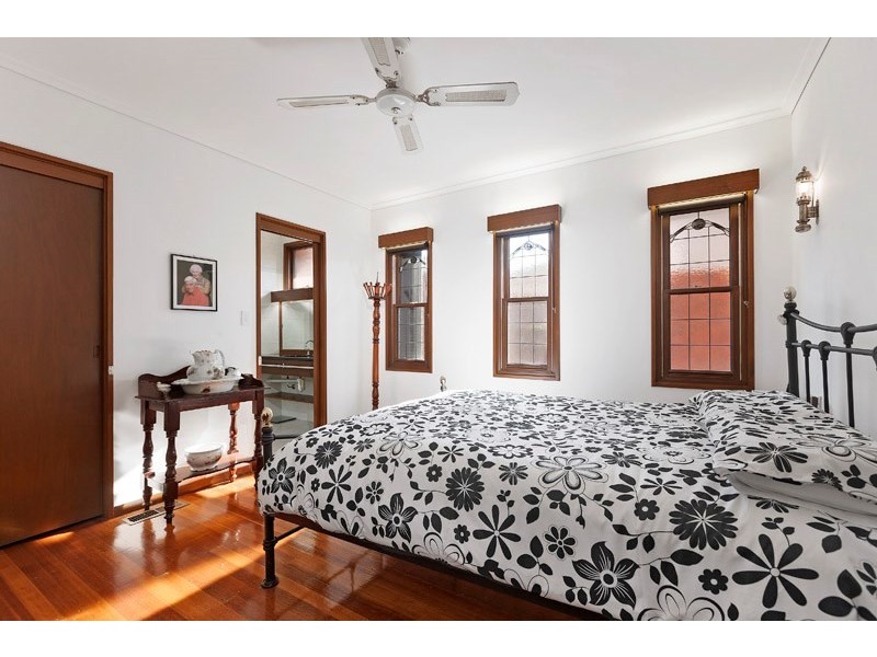 13 Hillingdon Court, Dingley Village VIC 3172