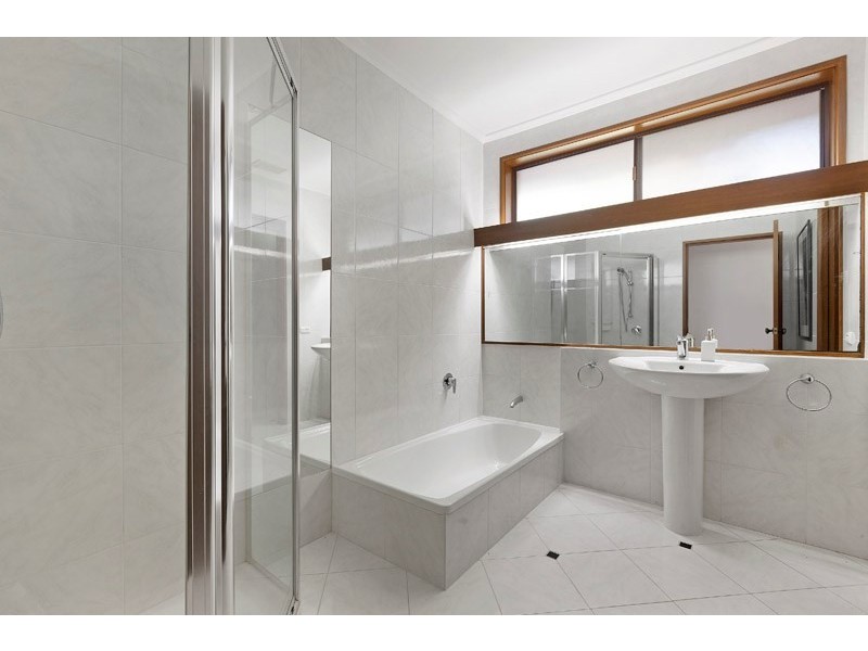 13 Hillingdon Court, Dingley Village VIC 3172