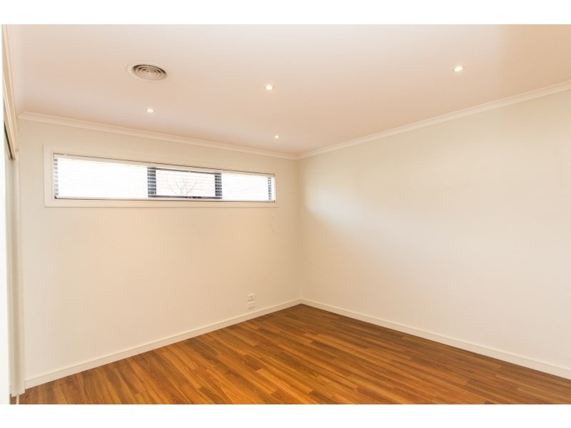 31 Carnoustie Parade, Heatherton VIC 3202