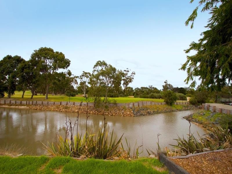 47 Higgins Close, Dingley Village VIC 3172