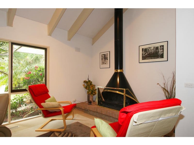 25 Greenwoods Close, Dingley Village VIC 3172