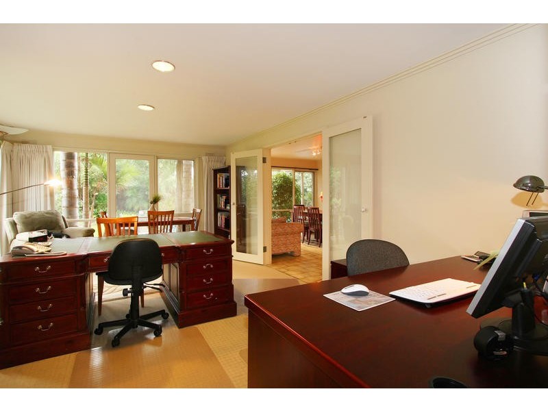 25 Greenwoods Close, Dingley Village VIC 3172