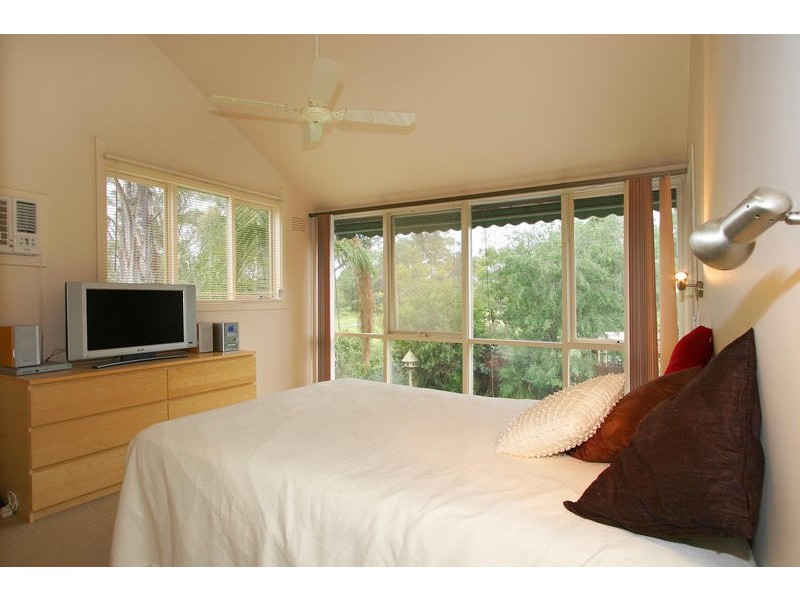 25 Greenwoods Close, Dingley Village VIC 3172