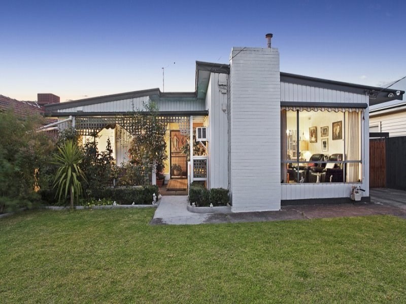 135 warren Road, Parkdale VIC 3195