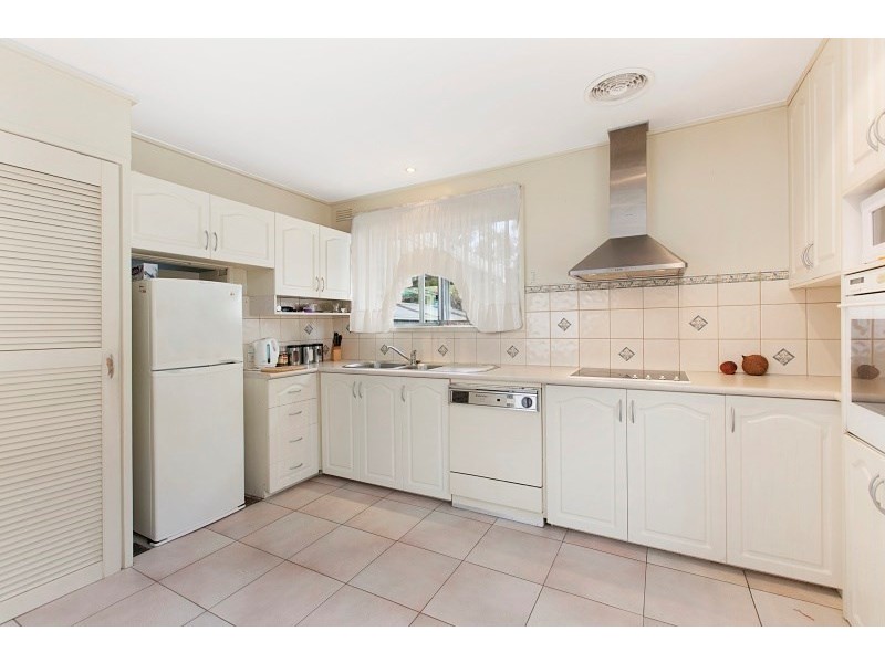 17 Harley Street, Dingley Village VIC 3172