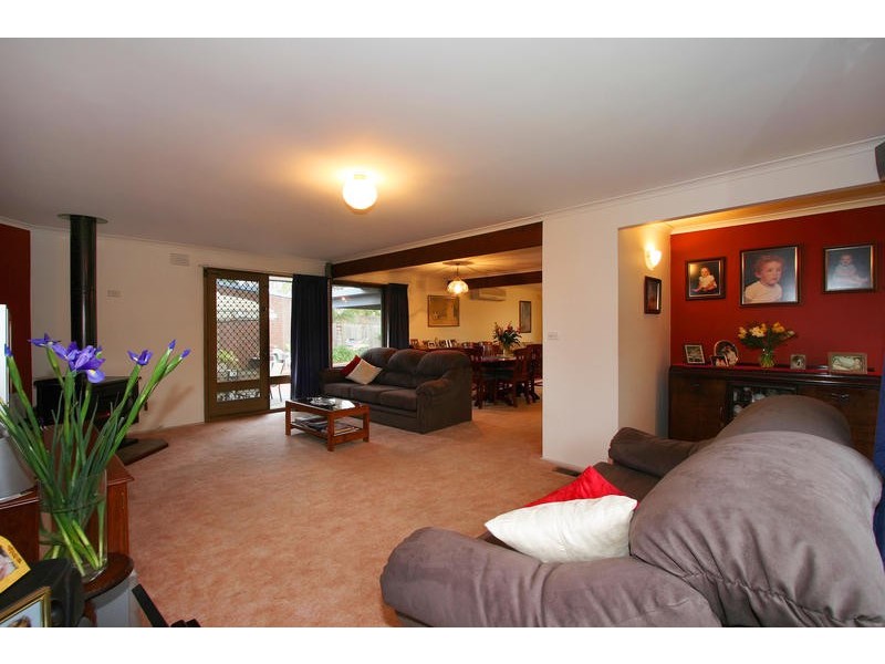 5 Rudolf Court, Dingley Village VIC 3172