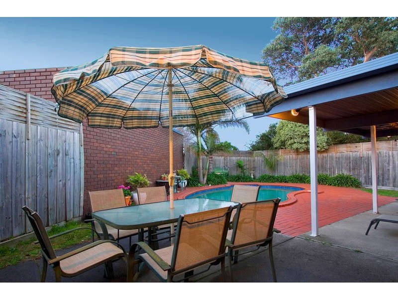 5 Rudolf Court, Dingley Village VIC 3172