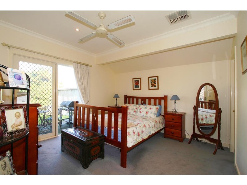 32 Jacks Avenue, Dingley Village VIC 3172