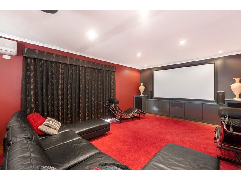 14 Southern Drive, Dingley Village VIC 3172