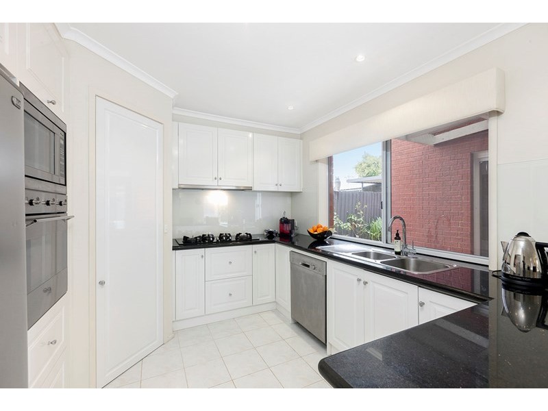 14 Southern Drive, Dingley Village VIC 3172