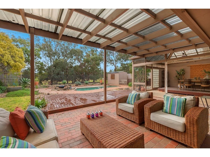 2/9 Greenview Close, Dingley Village VIC 3172