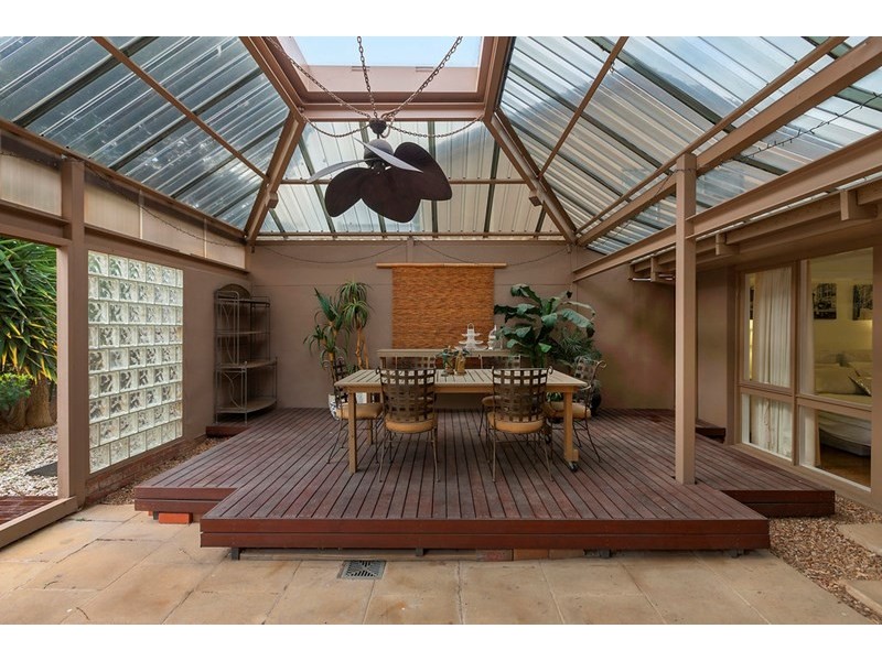 2/9 Greenview Close, Dingley Village VIC 3172