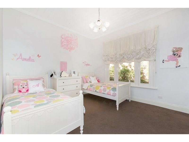 182 Spring Road, Dingley Village VIC 3172