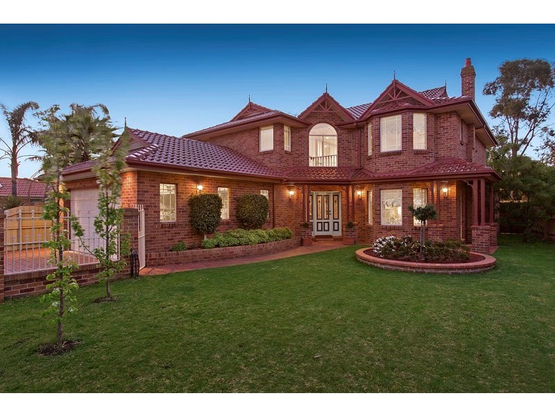 6 Higgins Close, Dingley Village VIC 3172