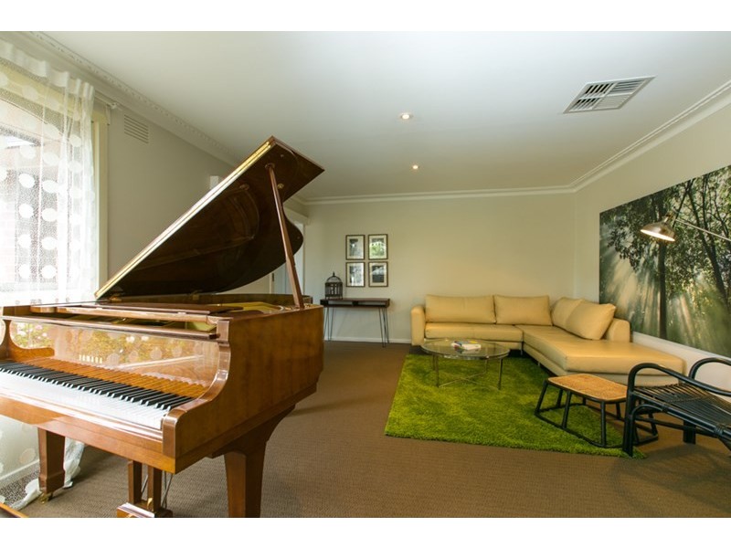 4 Minjah Court, Dingley Village VIC 3172