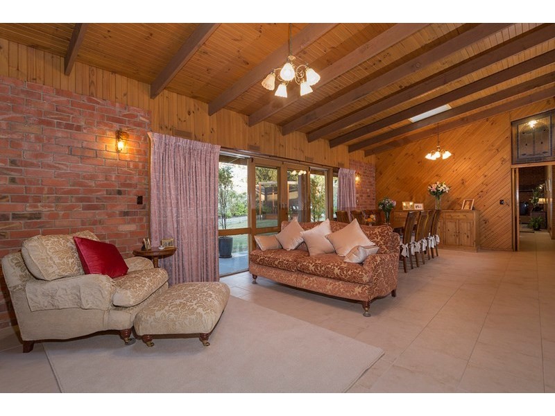 47 Golfwood Close, Dingley Village VIC 3172