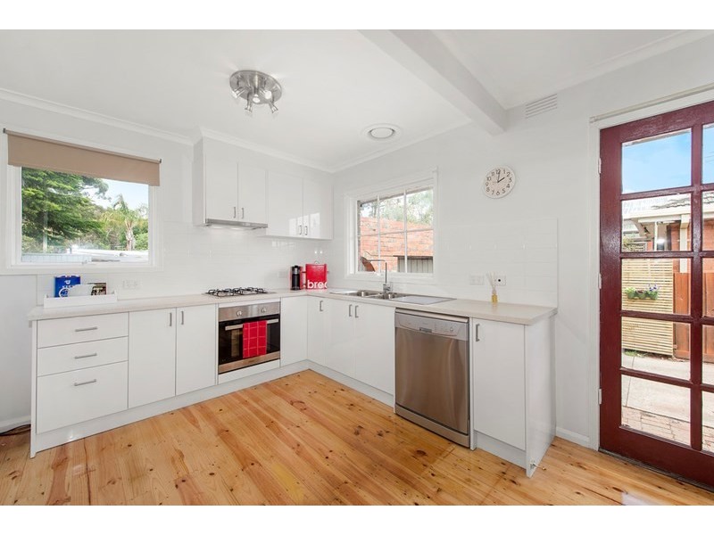 15 Harley Street, Dingley Village VIC 3172