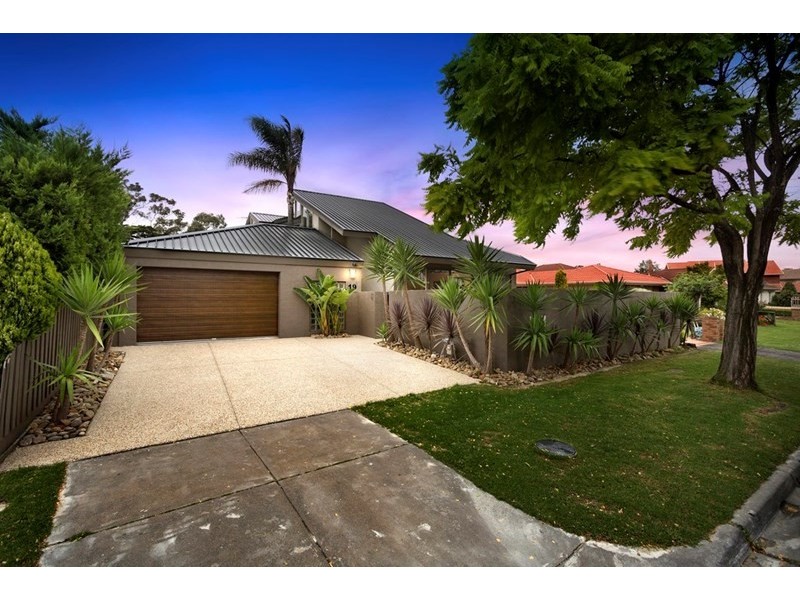 19 Higgins Close, Dingley Village VIC 3172