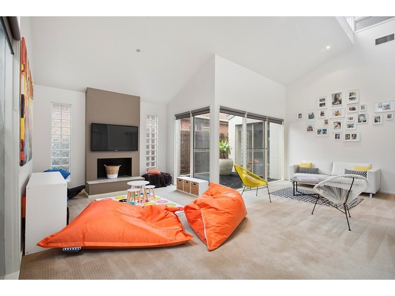 19 Higgins Close, Dingley Village VIC 3172