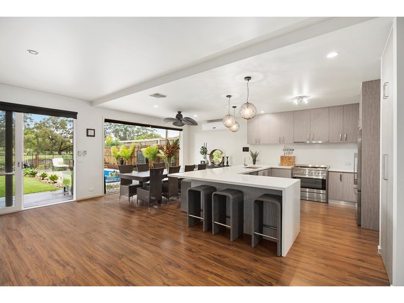 19 Higgins Close, Dingley Village VIC 3172