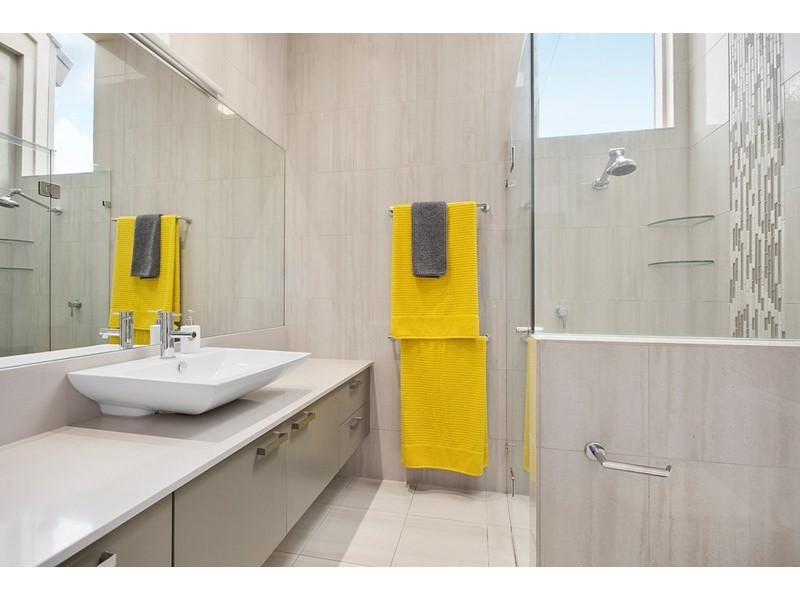 19 Higgins Close, Dingley Village VIC 3172