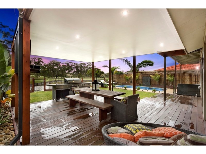 19 Higgins Close, Dingley Village VIC 3172