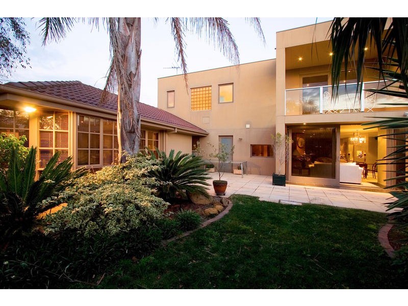 7 Lee-Andy Court, Dingley Village VIC 3172