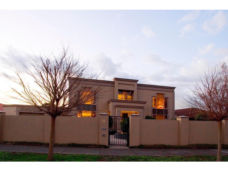 7 Lee-Andy Court, Dingley Village VIC 3172