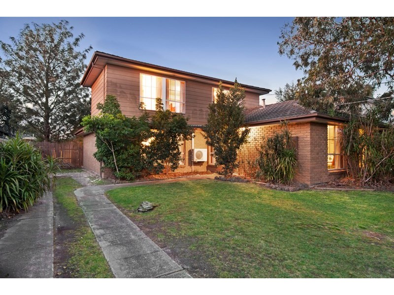 1 Priorswood Close, Dingley Village VIC 3172