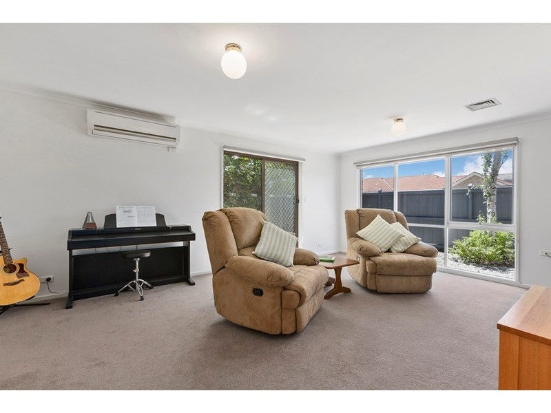 1 Lakeland Court, Dingley Village VIC 3172