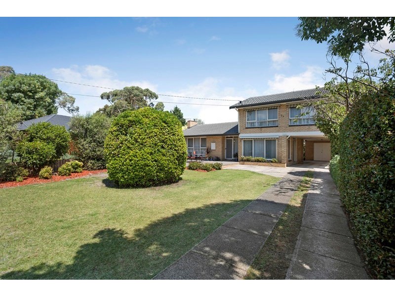 24 St Marks Close, Dingley Village VIC 3172