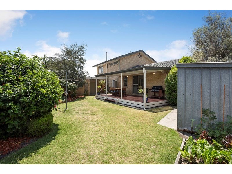 24 St Marks Close, Dingley Village VIC 3172
