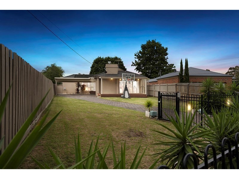 2 Imlach Court, Dingley Village VIC 3172