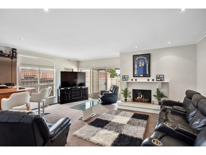 2 Imlach Court, Dingley Village VIC 3172