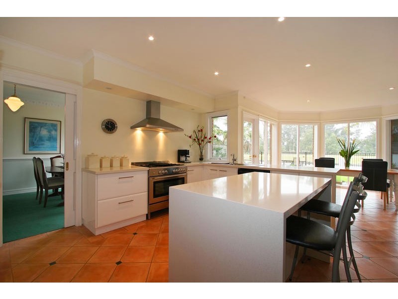 37 Higgins Close, Dingley Village VIC 3172