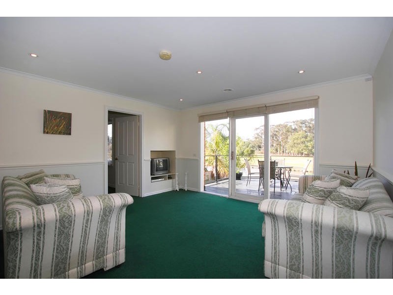 37 Higgins Close, Dingley Village VIC 3172