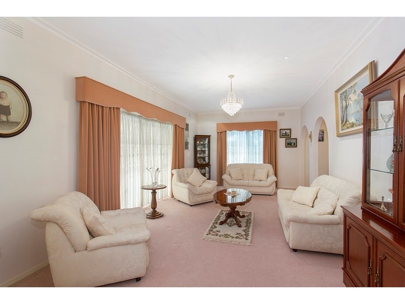 11 Jannali Drive, Dingley Village VIC 3172