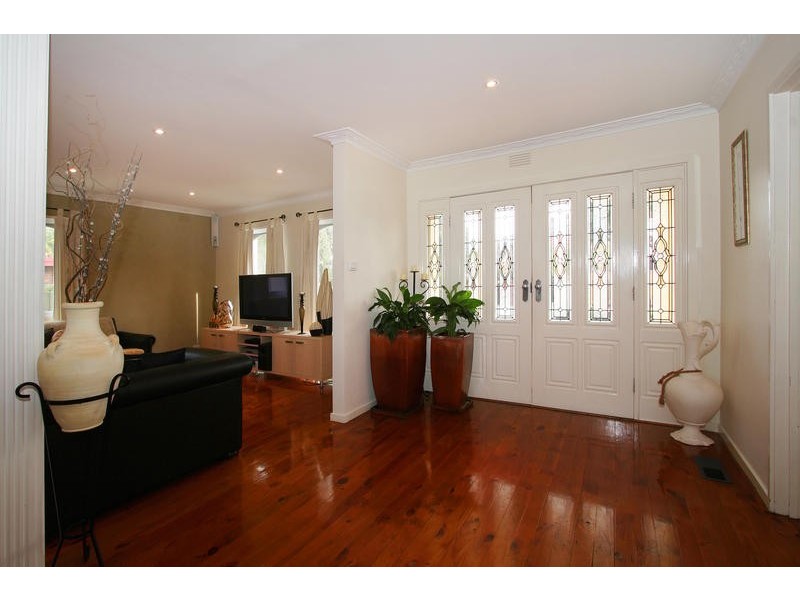 8 Pankina Court, Dingley Village VIC 3172