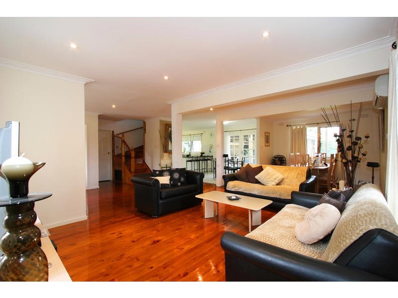 8 Pankina Court, Dingley Village VIC 3172