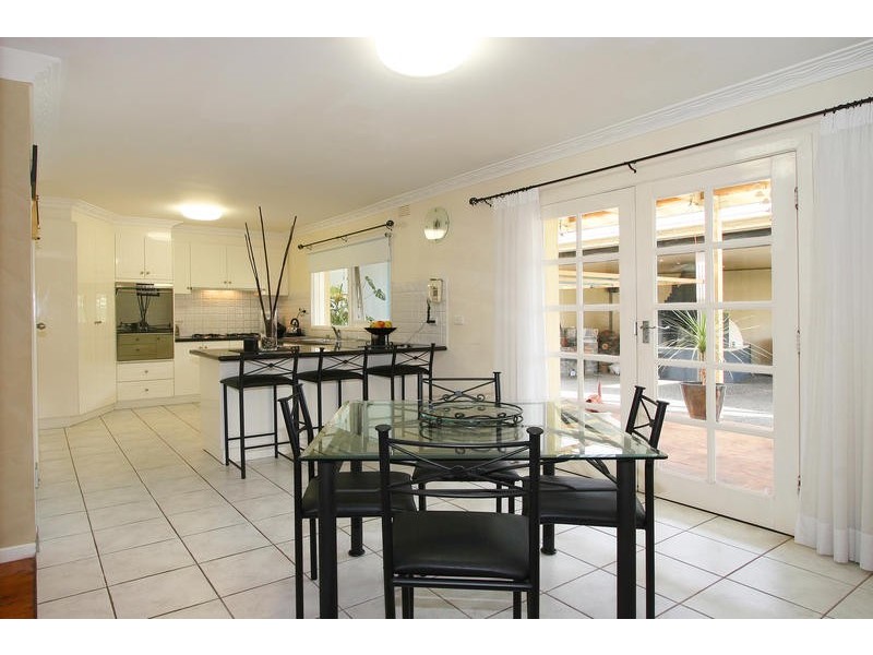 8 Pankina Court, Dingley Village VIC 3172