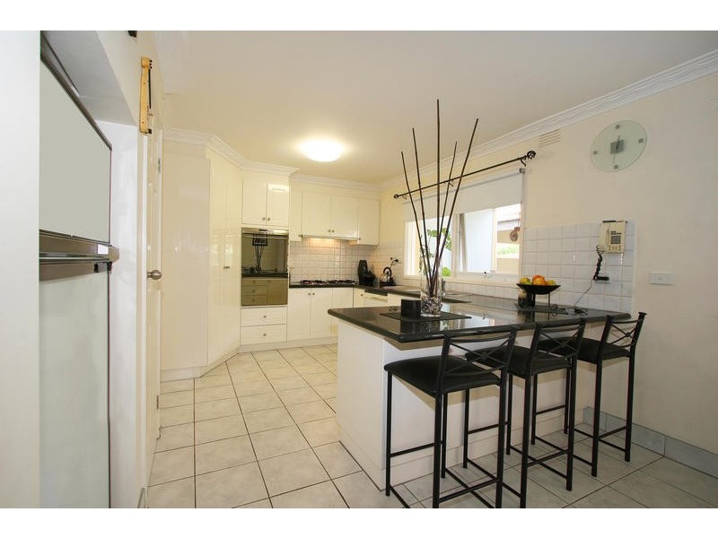 8 Pankina Court, Dingley Village VIC 3172