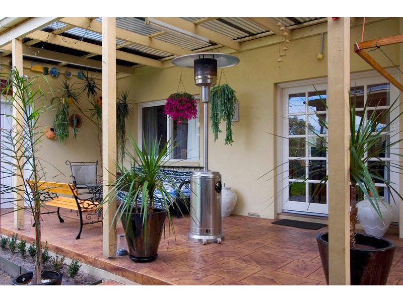 8 Pankina Court, Dingley Village VIC 3172