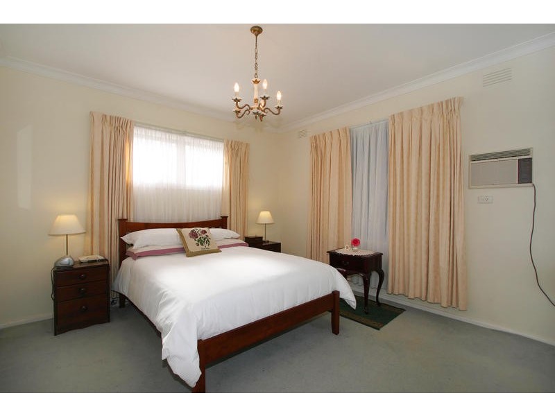 10 Harley Street, Dingley Village VIC 3172