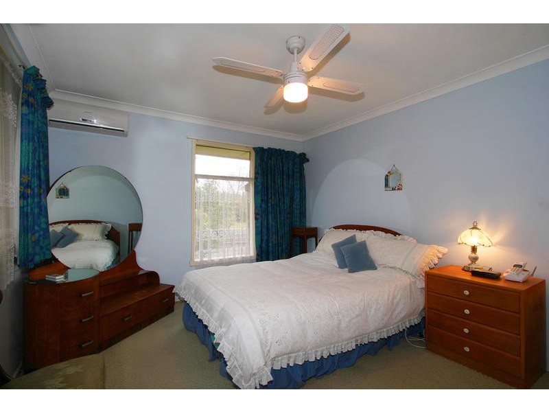 10 Forest Park Road, Dingley Village VIC 3172